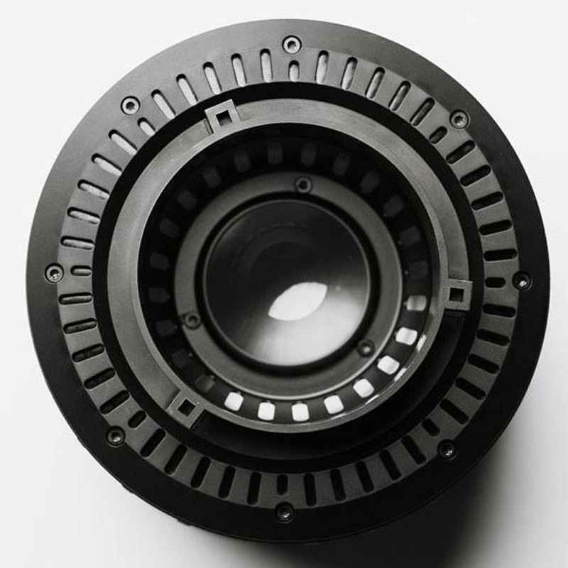 ˳��� ������� Aputure Fresnel 2x